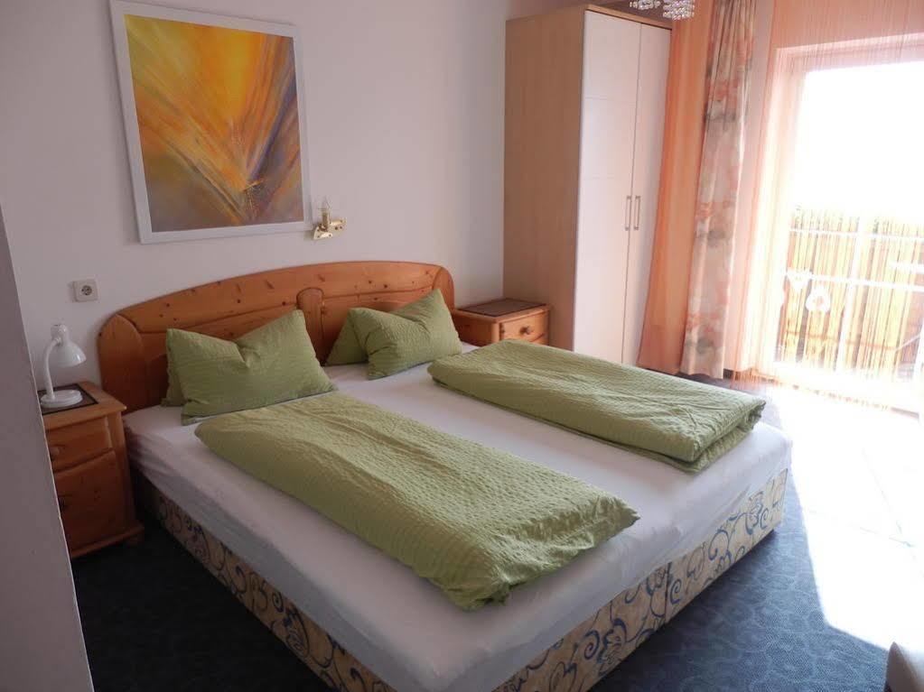 Frühstückspension Alpenrose Bed&Breakfast Iselsberg Exterior foto