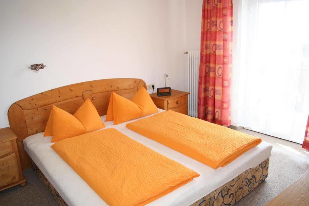 Frühstückspension Alpenrose Bed&Breakfast Iselsberg Exterior foto